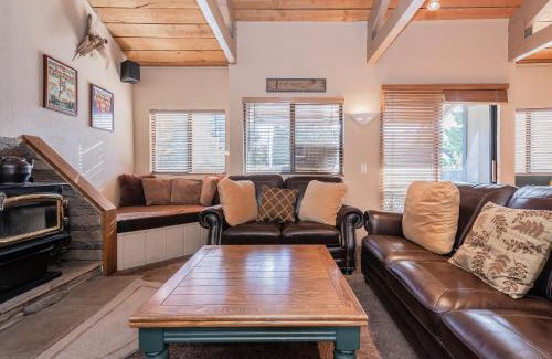 Majestic Pines House | Bigwood W #90