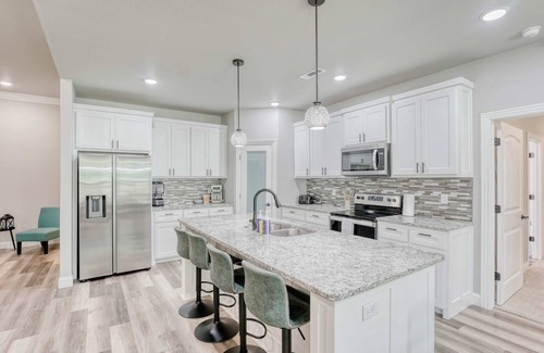 Bella Vista House | Bike-Friendly Retreat w/Fenced Yard & Trails