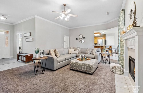 Bentonville House | BIKE IN/OUT🔷 Close to ApplegateTrail/ColerTrail/Downtown & Marrs Merc🔷DOGS OK!