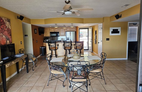 Osage Beach Condo | Bikefest Special! Waterfront walk-in 3 pools/5 STAR 3 BR/3 BTH Sleep/SLIP