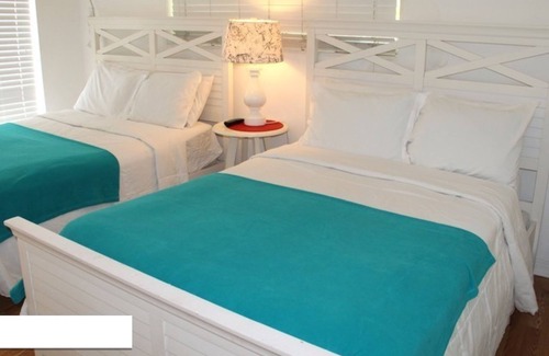 West Avenue Hotel | Bikini Lodge