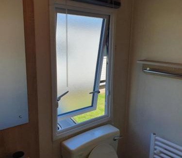 Great Houghton Apartment | Billing Aquadrome - Alberta Caravan 2 Bedroom Sleep 6