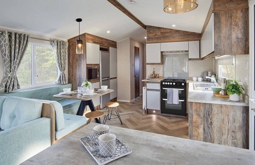 Great Houghton House | Billing Aquadrome Gold 2 Bed Caravan KL08