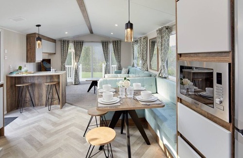 Great Billing House | Billing Aquadrome Gold 2 Bed Caravan KL07