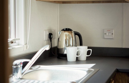 Great Houghton House | Billing Aquadrome Silver 3 Bed Pet Friendly KM151