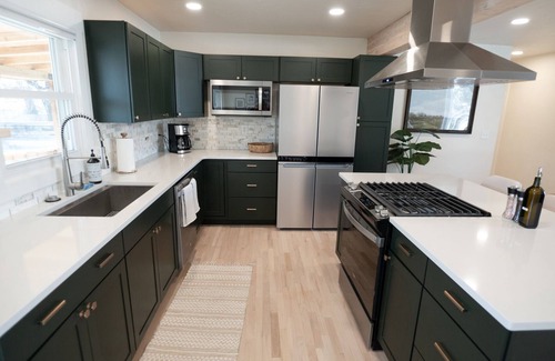 Billings House | BILLINGS FAMILY RANCHER - Safe Location and Clean.