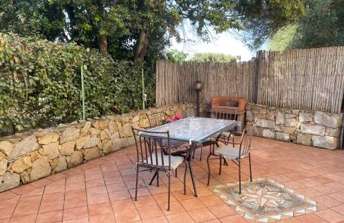 La Maddalena Apartment | Bilocale con spazio esterno