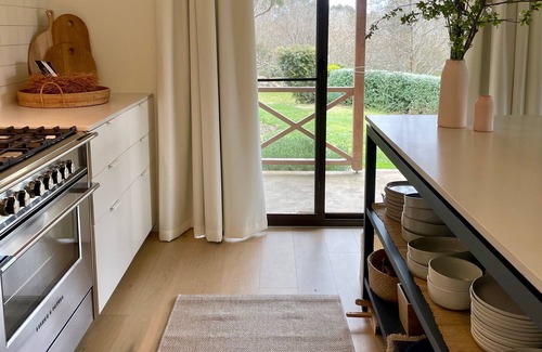 Bundanoon House | Bimbimbie - A peaceful and stylish cottage, on one acre of established gardens.
