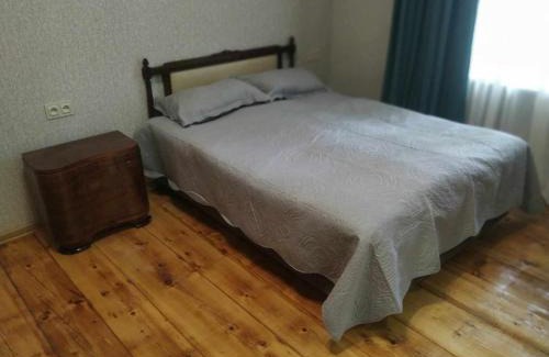 Sololaki Apartment | Bina qiqodze12