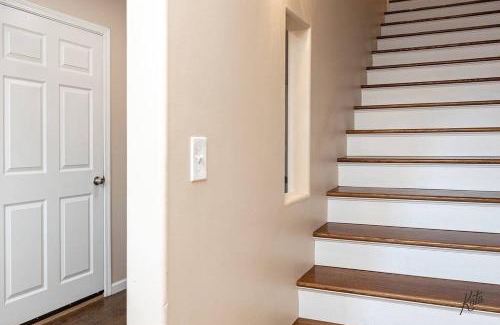 Fairbanks House | BirchHill retreat Getaway Great Location !