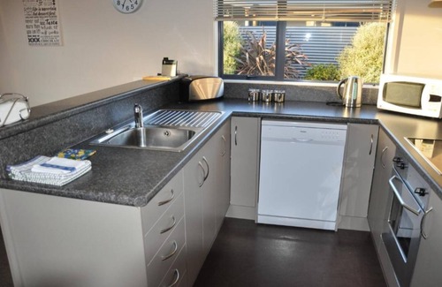 Te Anau House | Birchwood Cottages