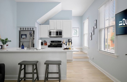 North Charleston House | Bird Song : Recently Renovated in Mixson!