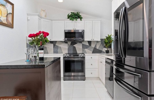 Palm Beach - West Palm Beach House | Birdie 5 BD, 4 BA, Sleeps12, Jacuzzi, Mini Golf