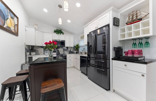 Palm Beach - West Palm Beach House | Birdie 5 BD, 4 BA, Sleeps12, Jacuzzi, Mini Golf