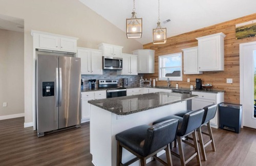 Manhattan House | Birdie Hideaway at Home Stay MHK