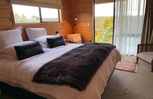 Charleston Cabin | Birds Ferry Lodge Luxury B&B