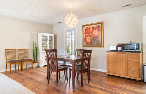 Southwest Raleigh House | Birdwatchers 3BR Escape Near Raleigh Trails & NCSU