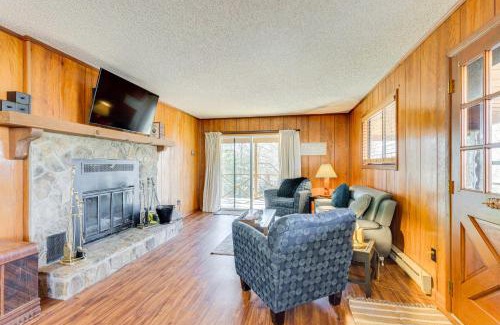 Murphy House | Birdwatching, Board Games and BBQs Cabin in Murphy!