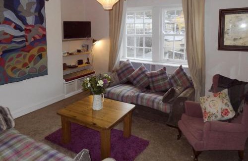 Wadsworth House | Birkenhead Cottage