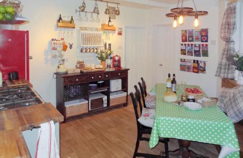 Wadsworth House | Birkenhead Cottage