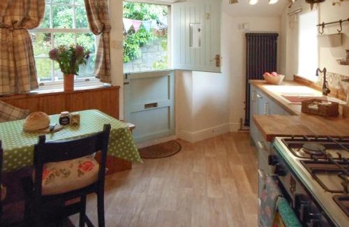 Wadsworth House | Birkenhead Cottage