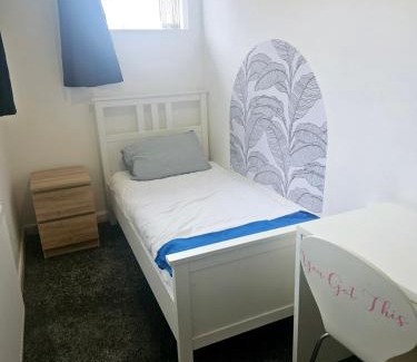 Birkenhead Apartment | Birkenhead House
