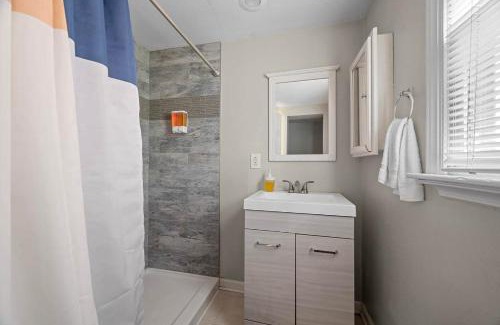 South Side Flats Apartment | Birmingham Bridge Beauty Cozy Stay Near Downtown