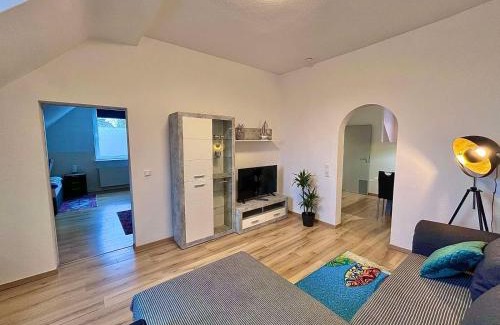 Solingen Apartment | Bis 5 Personen, Parkplatz, Arbeitsplatz