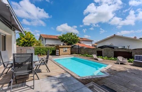 Biscarrosse House | Biscarrosse: Maison 5 chambres avec piscine privée - FR-1-521-258