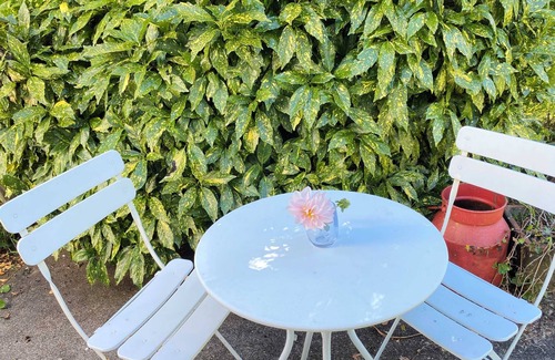 Parapara House | Bishop Road's Original Farmhouse - Parapara Beach