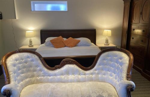 West Lulworth House | Bishops Cottage Lulworth Cove