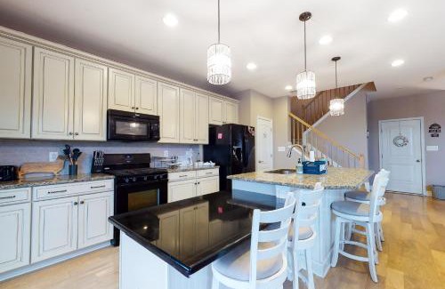 Millville House | Bishops Landing - 16985 Bellevue