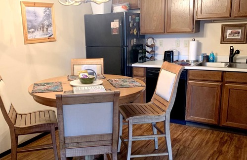 Horse Butte Condo | Bison Hideaway Condo - fully updated, warm & inviting Yellowstone Retreat for 2