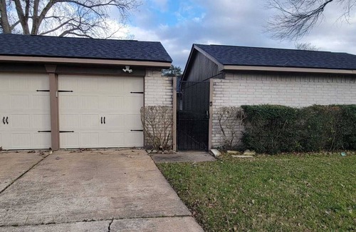 Missouri City House | Bistro Place near Fort Bend Tollway