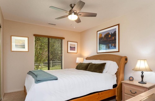 Clarkdale House | Bitter Creek Villa Suite - Hilltop Oasis—hot tub & free kayaking