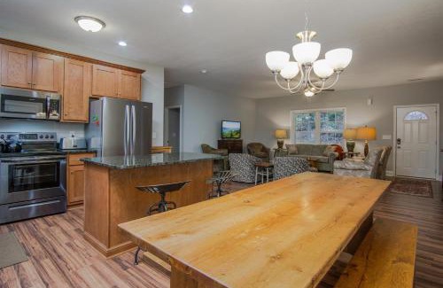 Pisgah Forest House | BKs Hideaway