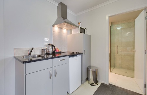 Petone Hotel | BKs Premier Motel Esplanade