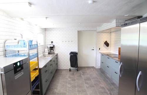 Henne House | Blåbjerggaard - Six Bedroom House, Sleeps 14