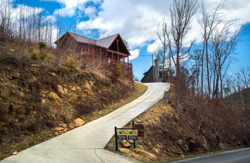 Chalet Village North House | Black Bear Cabin by Stony Brook Cabins