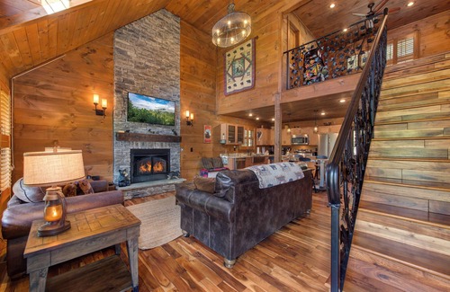 Chalet Village North Cabin | Black Bear Cabin. Luxury with a Beautiful touch of Rustic.