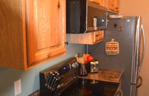 Show Low Condo | Black Bear Lodge - 5 minutes to Fool Hollow Lake and Golf Courses