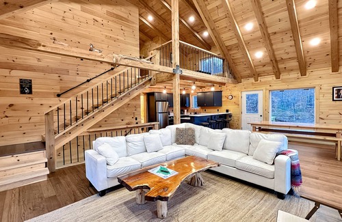 Greenville Cabin | Black Bear Lodge (Direct Access to the ATV and Snowmobile Trails!)