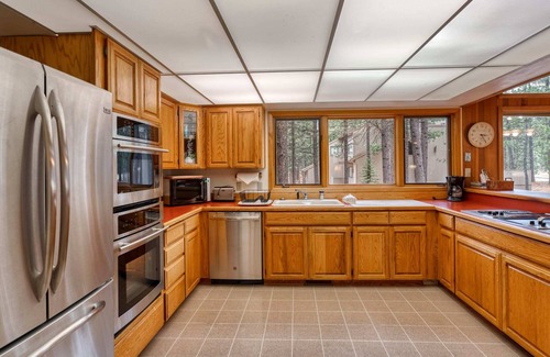 Black Butte Ranch House | Black Butte Ranch Glaze Meadow 341