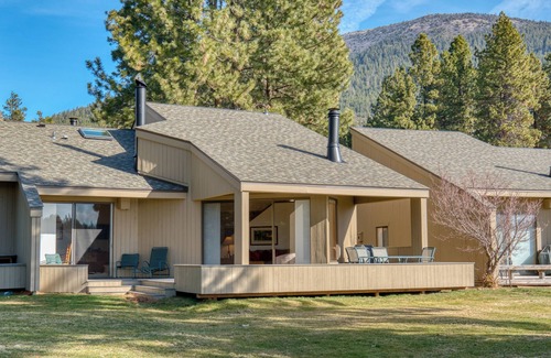 Black Butte Ranch Apartment | Black Butte Ranch Lodge Room 035