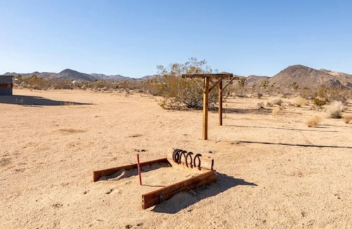 Yucca Valley House | Black Lava Butte Hideaway