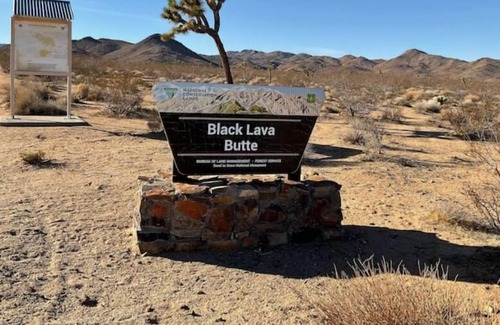 Yucca Valley House | Black Lava Butte Hideaway