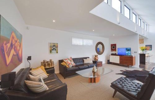 Blenheim House | Black Luxury Lodge