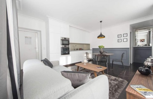 Enfants-Rouges Apartment | Black Pearl, 1BR/1BA, 3 people