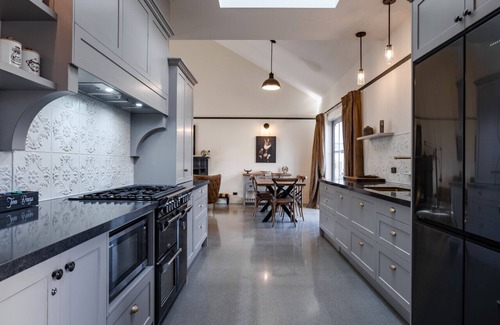 Twizel House | Black Stilt Cottage, Luxury Stay in Twizel