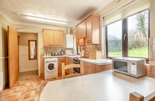 Norwich House | Blackberry - 19263